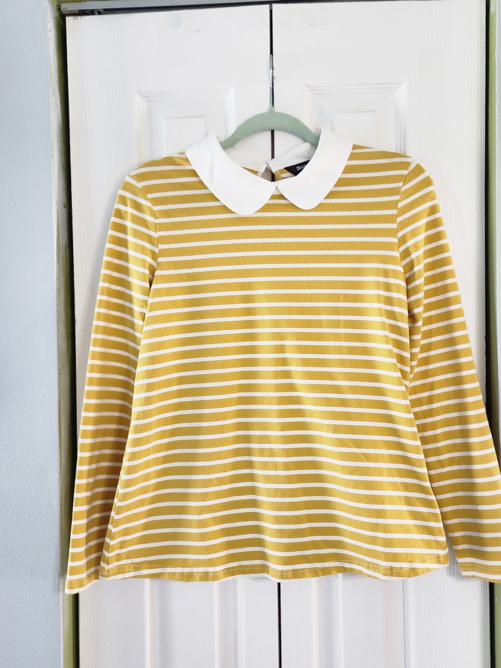 Preppy White Collared Yellow & White Striped Knit Top Size M